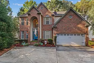 7828 Dunoon Ln, Charlotte, NC 28269 - Photo 1
