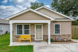 1930 11th Ave NE, Hickory, NC 28601 - Photo 1