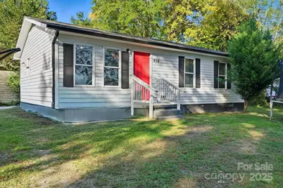 414 E Church Street, Dallas, NC 28034 - Photo 1