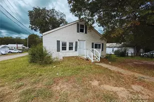 426 Buffalo Shoals Rd, Statesville, NC 28677 - Photo 1