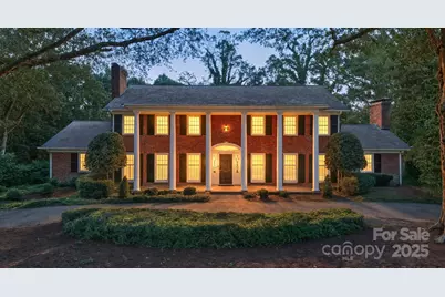 2042 2nd Street NW, Hickory, NC 28601 - Photo 1