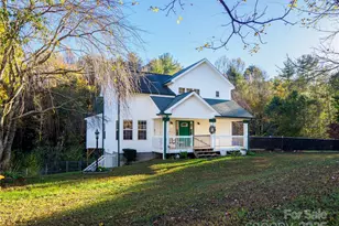 488 Oleta Rd, Hendersonville, NC 28792 - Photo 1