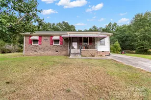 337 Willowoak Cir, Lancaster, SC 29720 - Photo 1