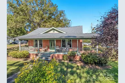 422 E Blue Ridge Road, East Flat Rock, NC 28726 - Photo 1