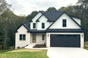 4205 9th St NE, Hickory, NC 28601 - Photo 1