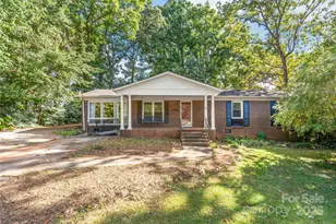 441 Holly Cir, Mount Holly, NC 28120 - Photo 1