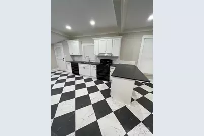 210 W 8th Avenue, Gastonia, NC 28052 - Photo 1