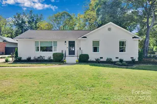 1832 Emerywood Dr, Charlotte, NC 28210 - Photo 1