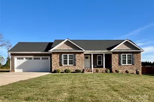 1018 Jennings Rd, Statesville, NC 28625 - Photo 1