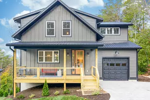 31 Hillcrest Rd, Black Mountain, NC 28711 - Photo 1