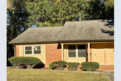 124 Hillcrest Drive, Lincolnton, NC 28092 - Photo 1