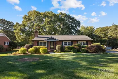 403 W Lewis Street, Dallas, NC 28034 - Photo 1