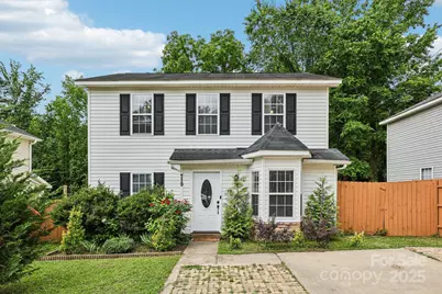719 Dawn Circle, Charlotte, NC 28213 - Photo 1