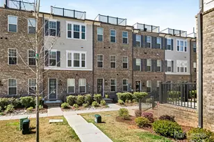 5044 Harrowsmith Ln, Charlotte, NC 28204 - Photo 1