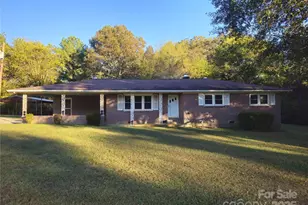 979 Meadowbrook Rd, Chester, SC 29706 - Photo 1