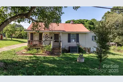 1806 18th Street NE, Hickory, NC 28601 - Photo 1