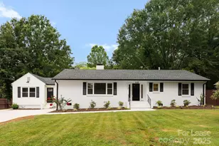 1121 S Edgemont Ave, Gastonia, NC 28054 - Photo 1