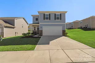 3004 Blueberry Patch Ln, Charlotte, NC 28208 - Photo 1