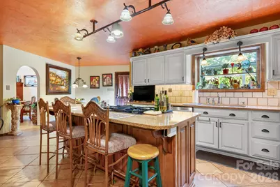 1750 5th Street Drive NW, Hickory, NC 28601 - Photo 1