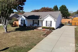 2125 Boggs St, Lincolnton, NC 28092 - Photo 1