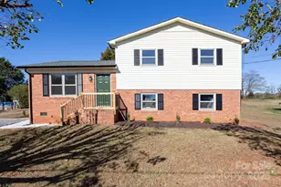3606 Rose St, Statesville, NC 28677 - Photo 1