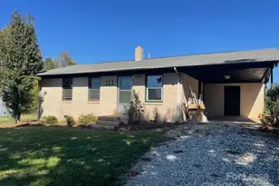 111 Dorothy Ln, Mooresville, NC 28117 - Photo 1