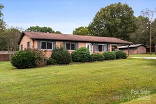 312 Hazelwood Cir, Statesville, NC 28625 - Photo 1