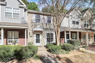10219 Reindeer Way Ln, Charlotte, NC 28216 - Photo 1