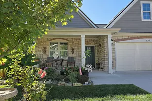 835 Wynnshire Drive, Hickory, NC 28601 - Photo 1