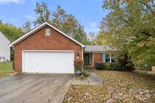 5704 Shining Oak Ln, Charlotte, NC 28269 - Photo 1