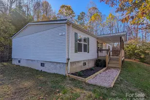 126 Juniper Dr, Burnsville, NC 28714 - Photo 1