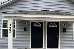 722 E Pine St, Lincolnton, NC 28092 - Photo 1