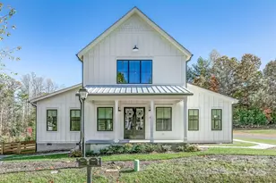 386 Lindsey Farm Dr, Flat Rock, NC 28731 - Photo 1