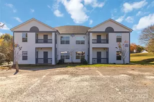 8022 Tremaine Ct, Charlotte, NC 28227 - Photo 1