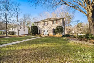 7116 Hollyhouse Dr, Charlotte, NC 28215 - Photo 1