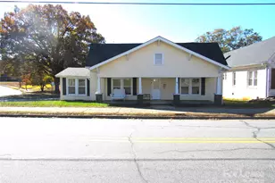 220 Arlington St, Forest City, NC 28043 - Photo 1