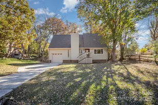 7921 Carmel Oaks Ct, Charlotte, NC 28226 - Photo 1