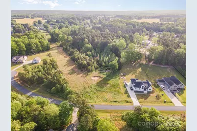 400 Forest View Drive, Kannapolis, NC 28081 - Photo 1