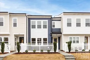 8430 Discovery Ln, Charlotte, NC 28216 - Photo 1