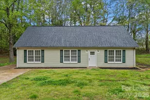 2022 Old Oakland Cir, Lancaster, SC 29720 - Photo 1