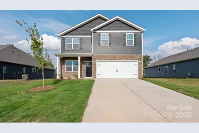 92 Queen Valley Way, Waynesville, NC 28786 - Photo 1