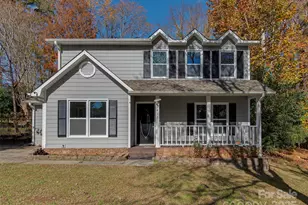 7413 Lockmont Dr, Charlotte, NC 28212 - Photo 1