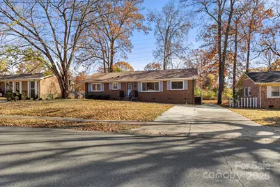 844 Squirrel Hill Road, Charlotte, NC 28213 - Photo 1