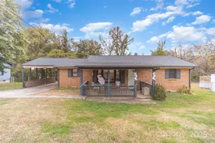 407 Forestway Dr, Mount Holly, NC 28120 - Photo 1