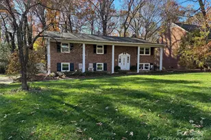 1220 18th Ave NE, Hickory, NC 28601 - Photo 1