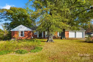 407 Rosewood Ct, Lancaster, SC 29720 - Photo 1