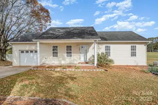 4980 Forest Ridge Dr, Hickory, NC 28602 - Photo 1