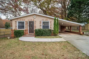 164 8th Ave SW, Conover, NC 28613 - Photo 1