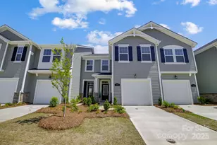9212 Pagoda Oak Dr, Charlotte, NC 28269 - Photo 1