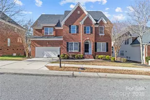 3214 Grandeur Rd, Charlotte, NC 28269 - Photo 1